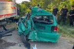Ordu’da minibüs park halindeki araçlara çarptı: 3 yaralı