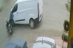 Osmaniye’de minibüsle çarpışan motosikletli yaralandı