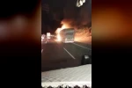 Otobanda tır yandı, patlama anı kamerada