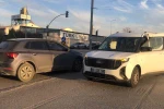 Otomobil ile hafif ticari araç çarpıştı: 6 yaralı