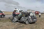 Otomobil tıra arkadan çarptı: 1 ölü, 3 yaralı