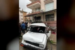 Otomobilin apartmanın bahçesine uçmasıyla 1'i ağır 6 yaralı