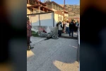Otomobille çarpışan motosikletli ağır yaralandı