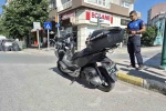 Otomobille çarpışan motosikletli trafik zabıtası yaralandı