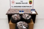 Otoyoldaki operasyonda bir araçta 59 bin adet hap ve 2 kiloya yakın uyuşturucu ele geçirildi