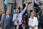 Özgür Özel’den ’dini değerleri aşağılayan’ Deniz Göktaş’a destek