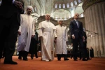 Papa 14. Leo, Sultanahmet Camii’ni ziyaret etti