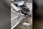 Park halindeki kamyonete çarpan otomobil hurdaya döndü: 1 yaralı