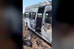 Park halindeki minibüs alev aldı