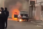 Park halindeki otomobil alev alev yandı