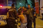 Polis ekiplerine zorluk çıkartan alkollü sürücü kafasını otobüs durağına vurdu: "Yanıyorum, su verin. Ben teslim olmaya geldim"