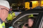 Polisi ezmeye çalıştığı iddia edilen yabancı uyruklu sürücü tutuklandı