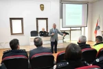 Polislere etkili iletişimde protokol ve nezaket