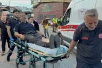 Polisten kaçan aracın çarptığı esnaf ölümden döndü: Kaza anı kamerada