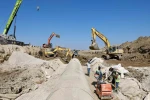 Proje tamamlandığında su kaybı en aza inecek, dev boruların montajı yapılıyor
