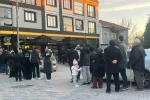 Ramazan pidesi kuyrukları uzuyor