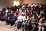 Rektör Savaş, Eşme MYO akademisyenleri ve öğrencileri ile buluştu