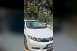 Rize’de otomobilin üzerine kaya düştü: 1 yaralı