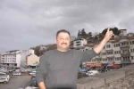 Şahin’in havadaki güvercin avı