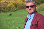 Sahnede kalp krizi geçiren sanatçı toprağa verildi