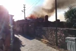 Salihli’de tarihi köyde korkutan ev yangını