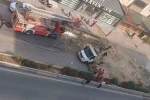 Saman yüklü kamyon alev alev yandı