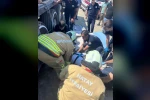 Samandağ’da tırın altında kalan işçi yaralandı