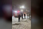 Samsun’da karlı yokuşta cip alev aldı