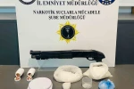 Samsun’da zehir tacirlerine gözaltı: 831 gram metamfetamin ele geçirildi