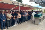 Samsun’un "Çaydanlıkçı Zeki"si son yolculuğuna uğurlandı