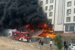 Şanlıurfa’da depoda çıkan yangın binayı sardı