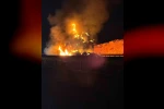 Şanlıurfa’da saman yüklü tır alev alev yandı