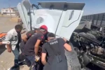 Şanlıurfa’da tır kamyonla çarpıştı: 1 ölü, 1 yaralı