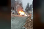 Şantiye çalışmaları esnasında zarar verilen doğalgaz borusundan çıkan alevlerle hafif ticari araç yandı