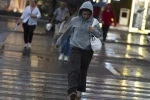 Sarı ve turuncu alarm verildi, SMS'le uyarı yapıldı: Akşam saatlerine kadar bu illerde dikkat