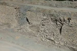 Sarıcakaya yolunun istinat duvarı yıkıldı