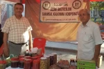 Sarıgöl’de pekmezli karbastı festivale damga vurdu