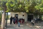 Şehit astsubayın Osmaniye’deki babaevine Türk bayrağı asıldı
