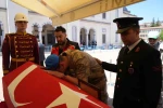 Şehit babasının gururlu duruşu: "Ben de şehit babası oldum"