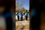 Şehit öğretmenler kabirleri başında anıldı