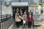 Şehrin en kıdemli öğretmenini ziyaret ettiler