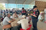 Semt pazarında vatandaşlara dolandırıcılık uyarısı