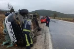 Servis aracının yan yatmasıyla 9 kişi yaralandı