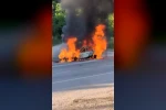 Seyir halindeki araç alevlere teslim oldu