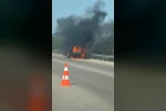Seyir halindeki araç alevlere teslim oldu