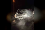 Seyir halindeki hafif ticari araç alev topuna döndü
