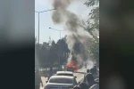 Seyir halindeki otomobil alev alev yandı