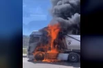 Seyir halindeyken alev alan tır kül oldu