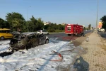 Seyir halindeyken aniden alev alan otomobildeki 4 kişi yaralandı