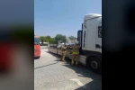 Sıcak demir yüklü tırda korkutan yangın